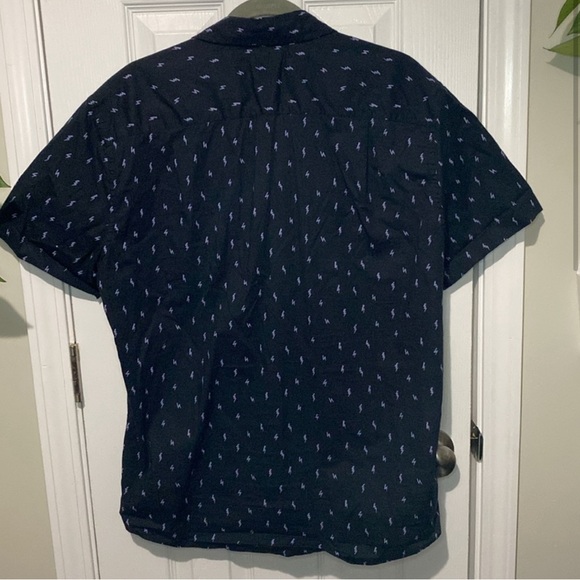 Bundle of 4 Button Down Shirts! (2 floral pattern, 1 with lightning ⚡️, 1 solid) - Picture 4 of 13